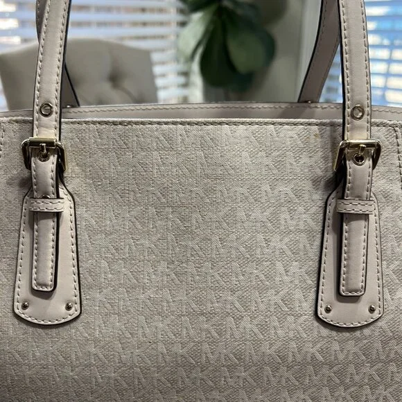 Michael Kors Voyager East West Signature Tote Off White - Used - Picture 6 of 12